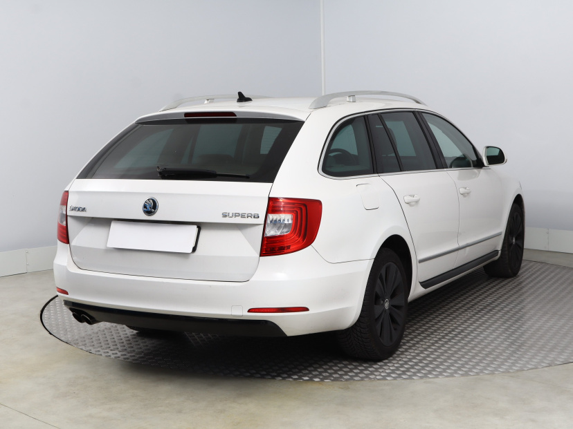 Škoda Superb, 2014