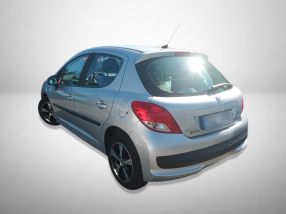 Peugeot 207 - 2009