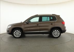 Volkswagen Tiguan - 2015