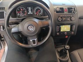 Volkswagen Touran - 2011
