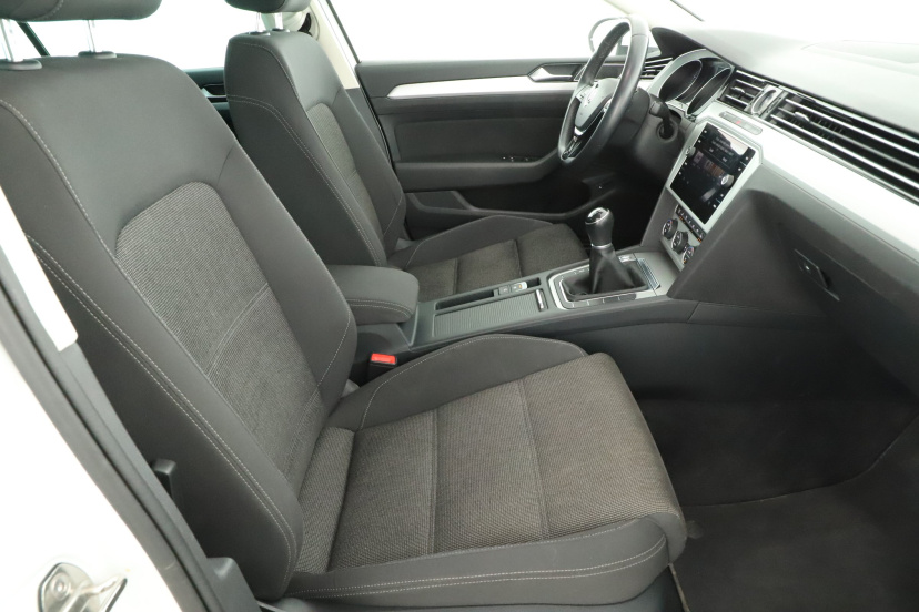 Volkswagen Passat, 2017