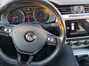 Volkswagen Passat - 2017