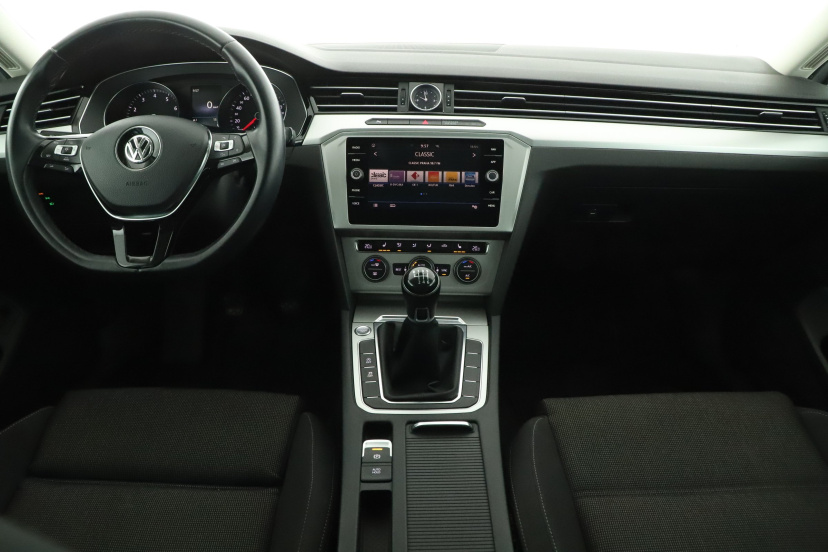 Volkswagen Passat, 2017