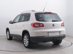 Volkswagen Tiguan - 2009