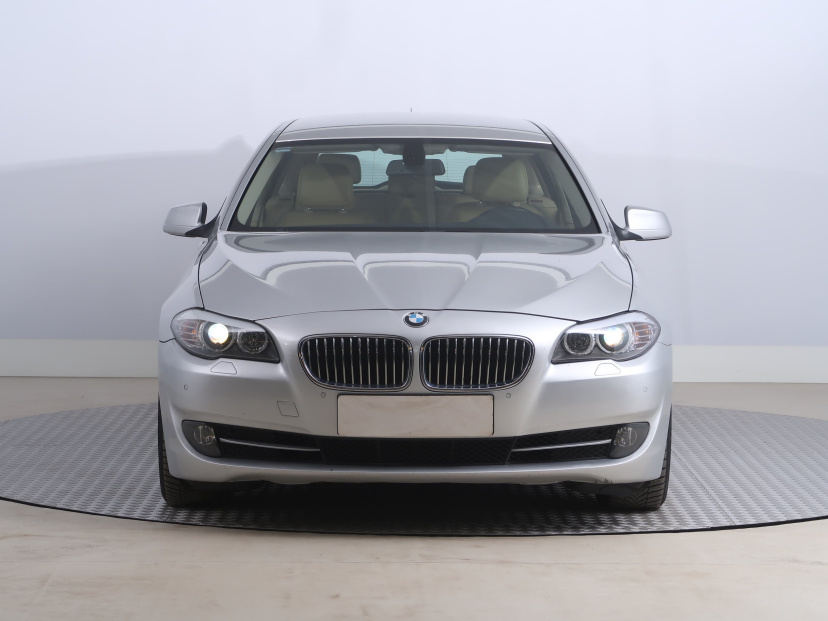 BMW 5, 2011