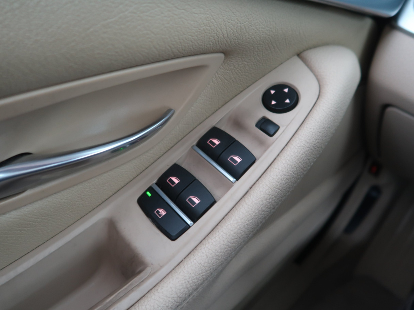 BMW 5, 2011