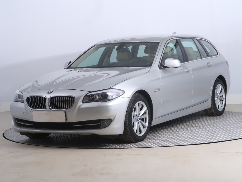 BMW 5, 2011
