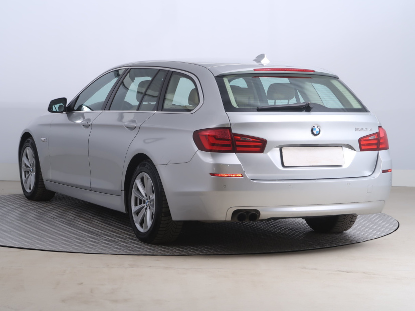 BMW 5, 2011