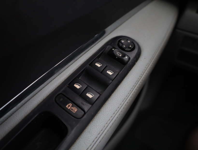 Peugeot 3008, 2010