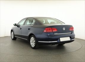 Volkswagen Passat - 2013
