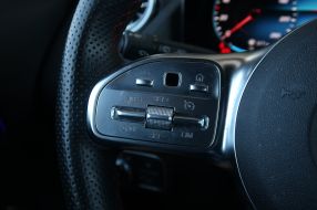 Mercedes-Benz GLA - 2023