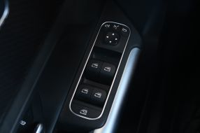 Mercedes-Benz GLA - 2023
