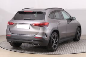 Mercedes-Benz GLA - 2023
