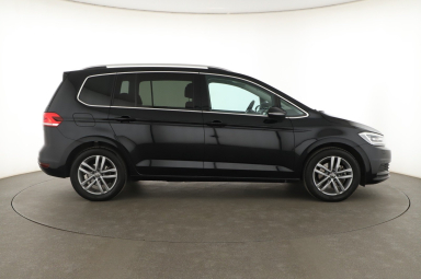 Volkswagen Touran - 2024