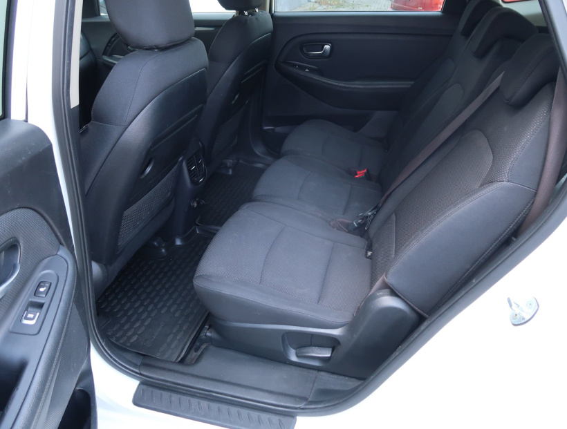 Kia Carens, 2015