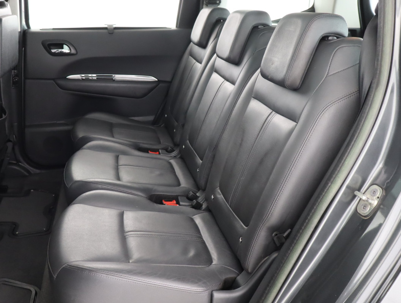 Peugeot 5008, 2012