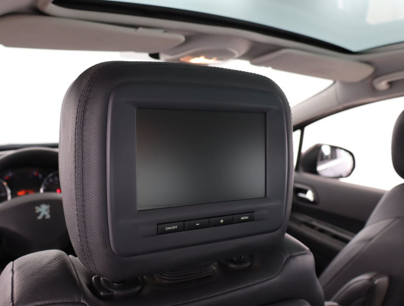 Peugeot 5008, 2012