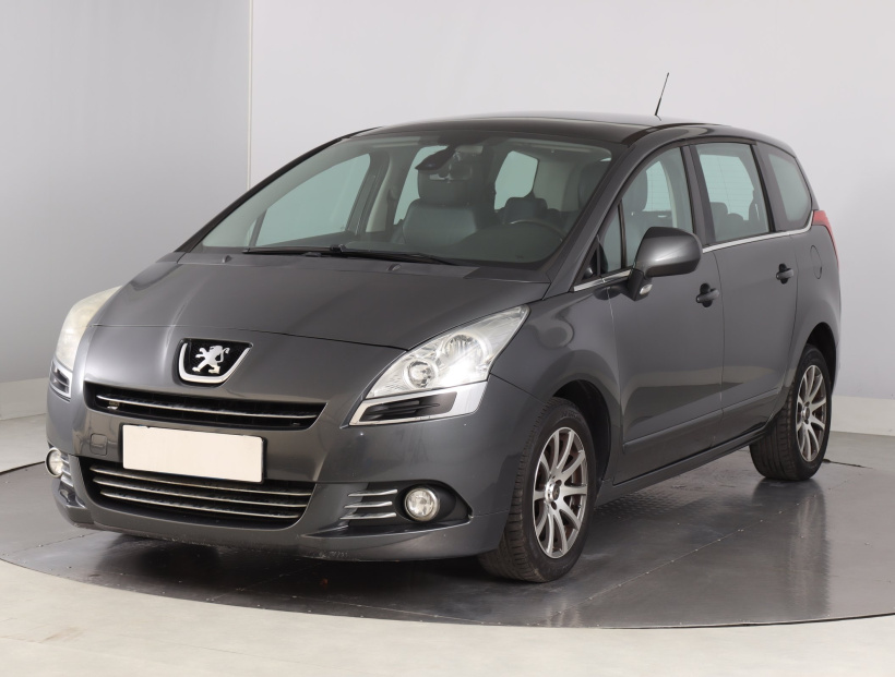 Peugeot 5008, 2012