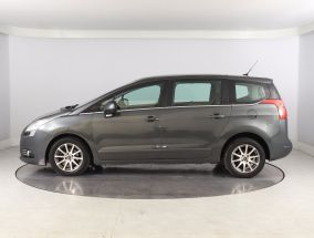 Peugeot 5008 - 2012
