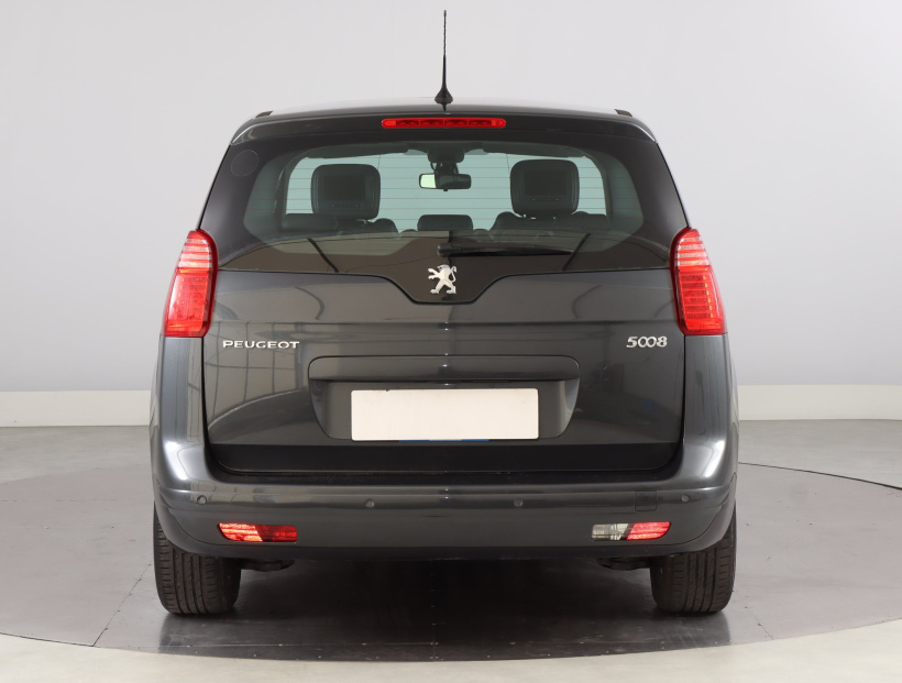 Peugeot 5008, 2012