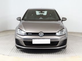Volkswagen Golf - 2016