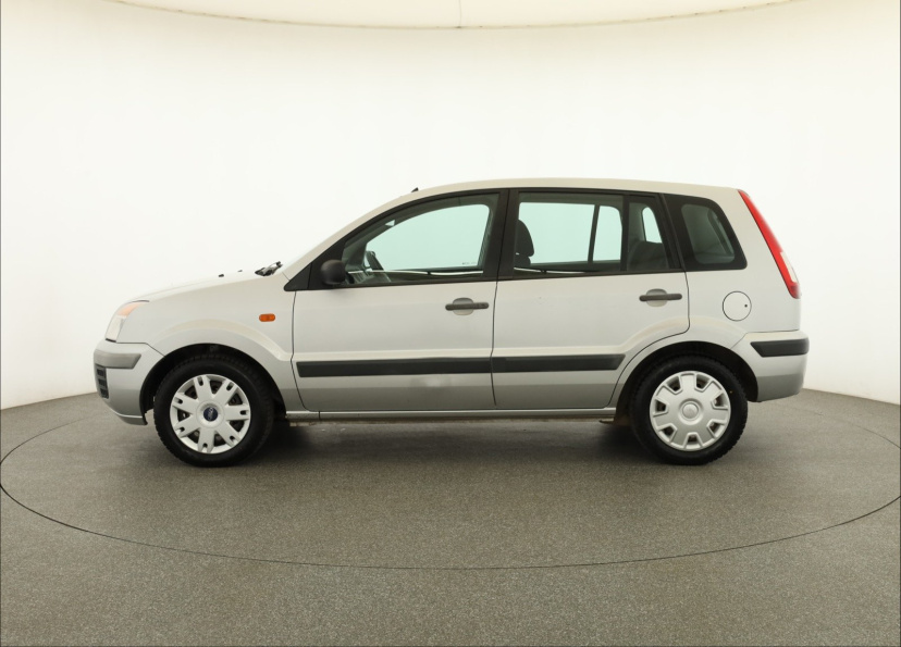 Ford Fusion, 2006