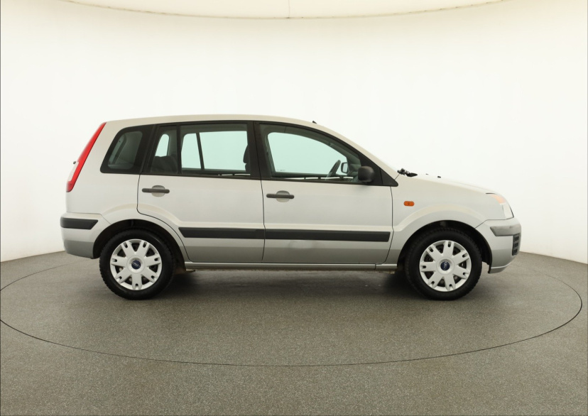 Ford Fusion, 2006
