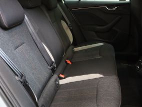 Škoda Kamiq - 2021
