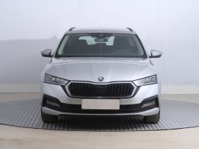Škoda Octavia - 2023