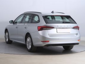 Škoda Octavia - 2023