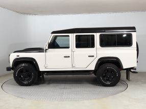 Land Rover Defender - 2009