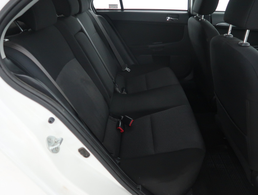 Mitsubishi Lancer, 2010