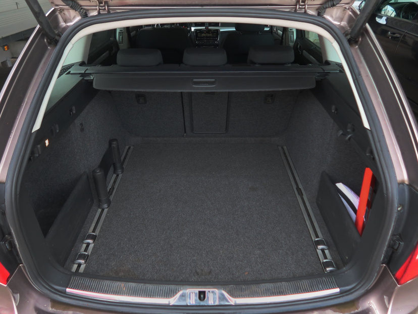 Škoda Superb, 2010