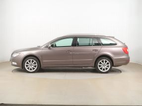 Škoda Superb - 2010