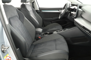 Volkswagen Golf - 2025