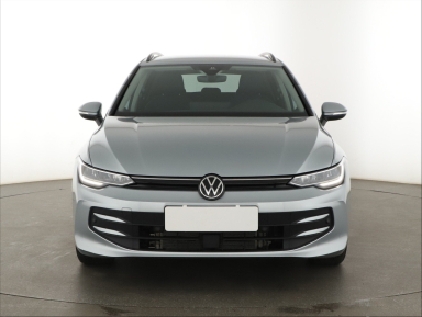 Volkswagen Golf - 2025