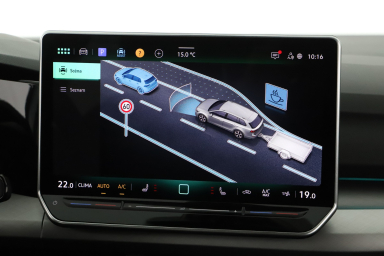 Volkswagen Golf - 2025