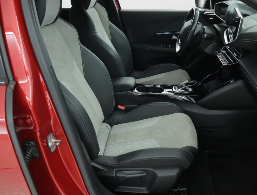 Peugeot e-2008, 2021