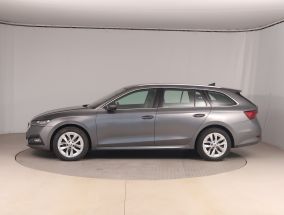 Škoda Octavia - 2023