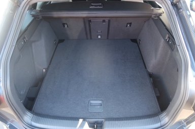 Volkswagen Golf - 2023