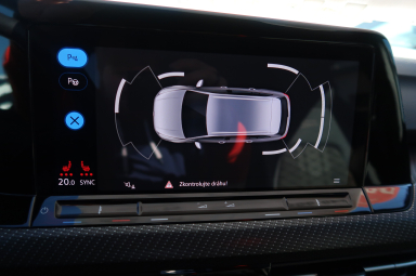 Volkswagen Golf - 2023