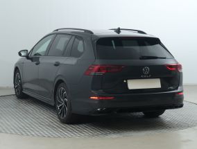 Volkswagen Golf - 2023