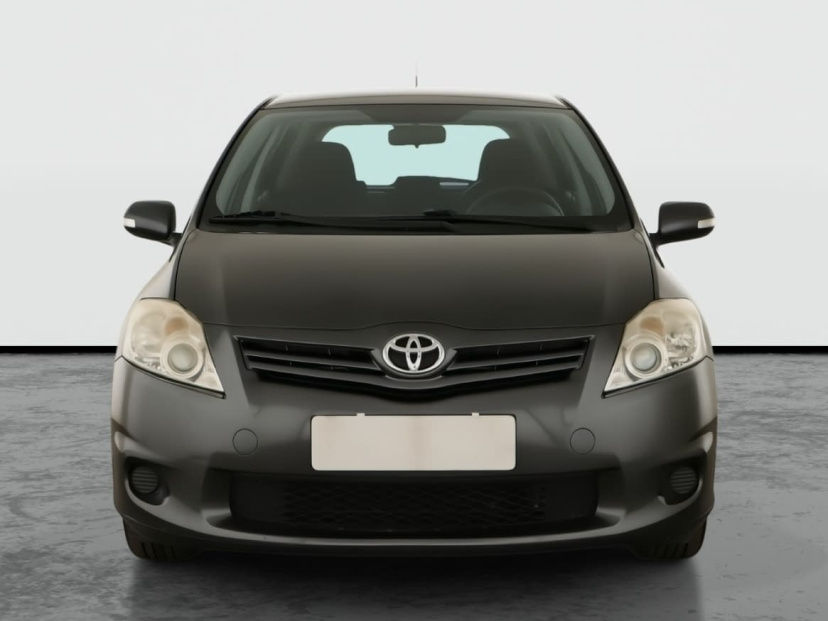 Toyota Auris, 2011
