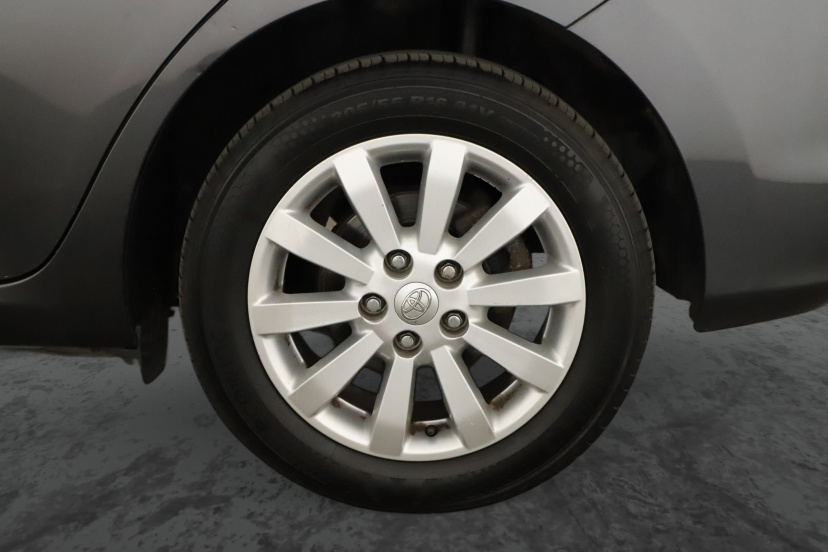 Toyota Auris, 2011