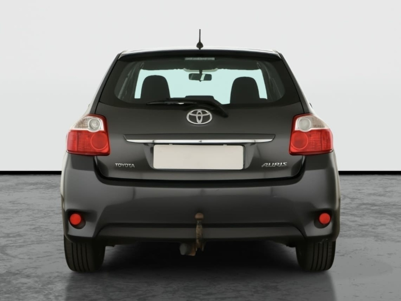 Toyota Auris, 2011