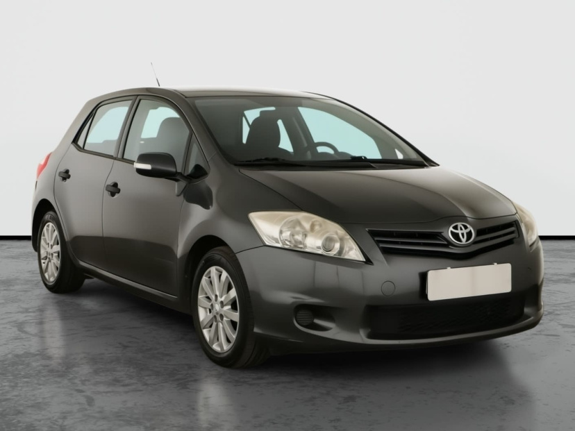 Toyota Auris, 2011