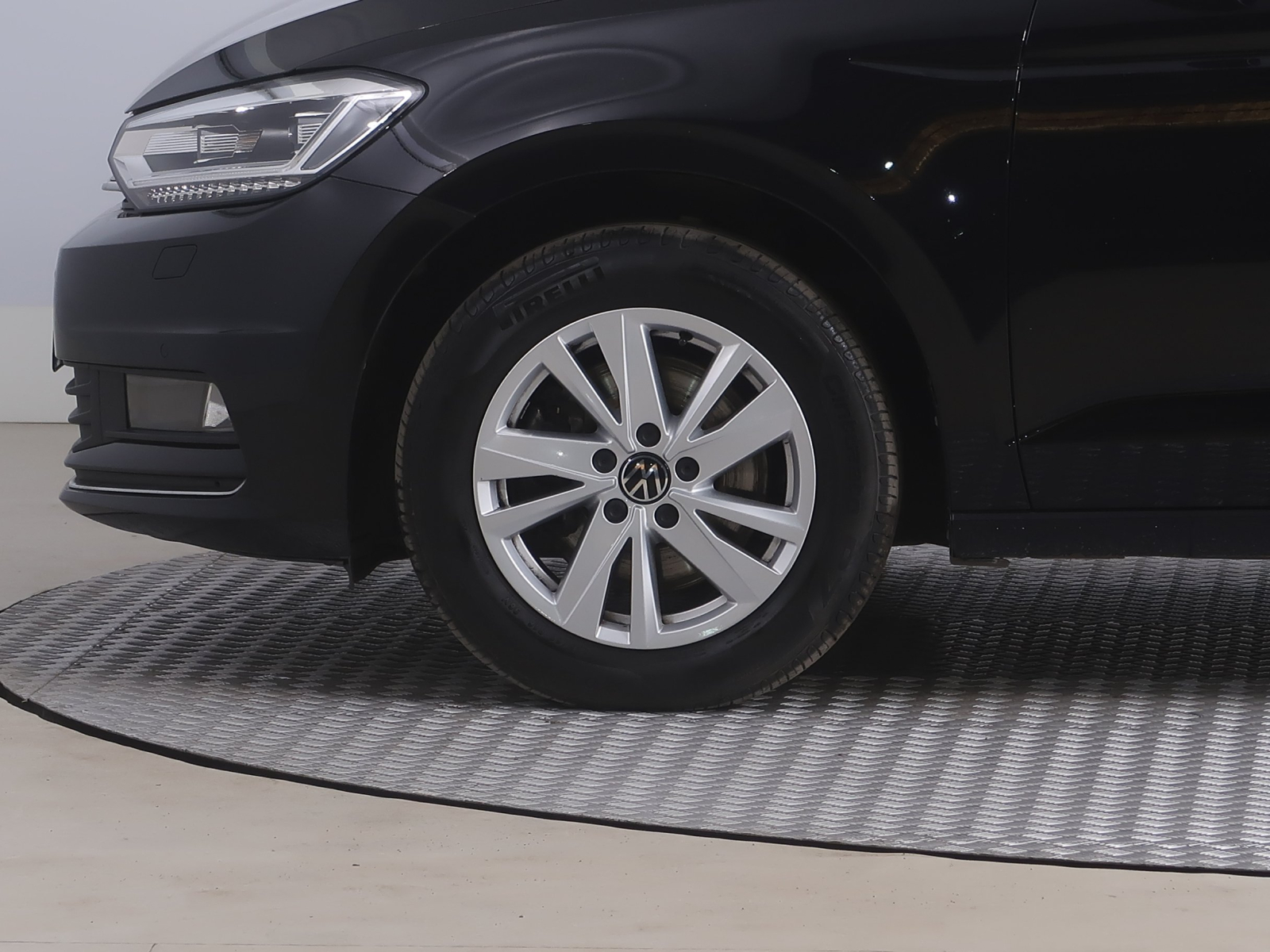 Volkswagen Touran - 2022