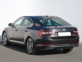 Škoda Superb - 2017