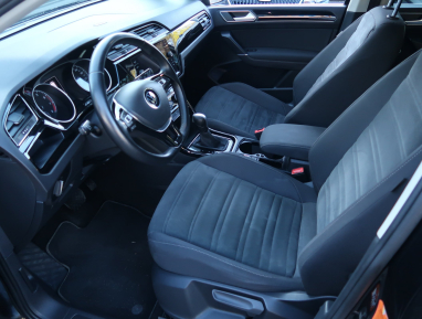 Volkswagen Touran - 2022