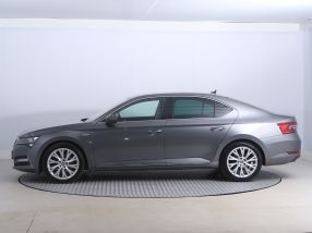 Škoda Superb - 2023